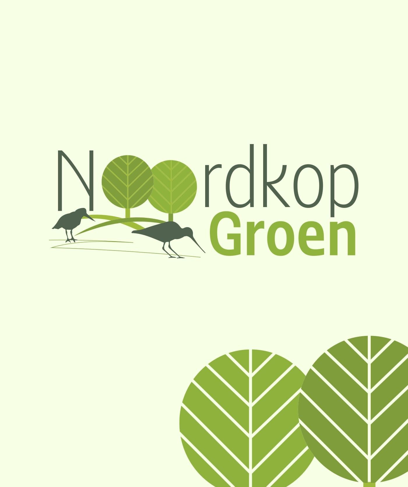 Logo voor Noordkop Groen met gestileerde groene bladeren, twee vogels en de tekst Noordkop Groen op een lichte achtergrond. Ideaal voor webshops of websites gericht op duurzaamheid en online diensten.